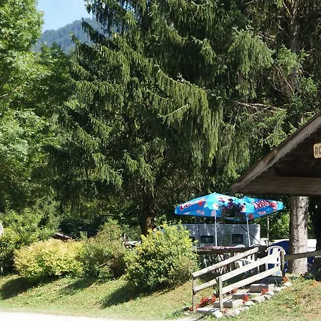 Camping Le Lachat 通内