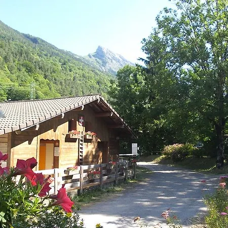 Camping Le Lachat 通内