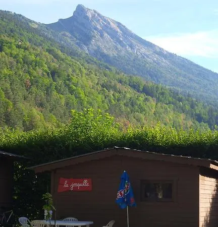 Camping Le Lachat 通内
